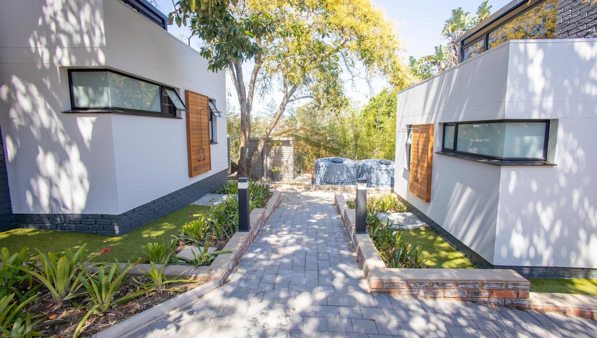 Coral Wood Self Catering Suites And B&B East London Exterior photo